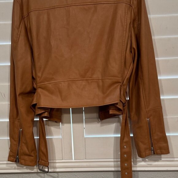 Bagatelle Brown Leather Jacket - Picture 7 of 7